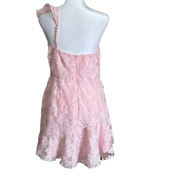 Elegant Pink Floral One-Shoulder Dress - Picture 3 of 5